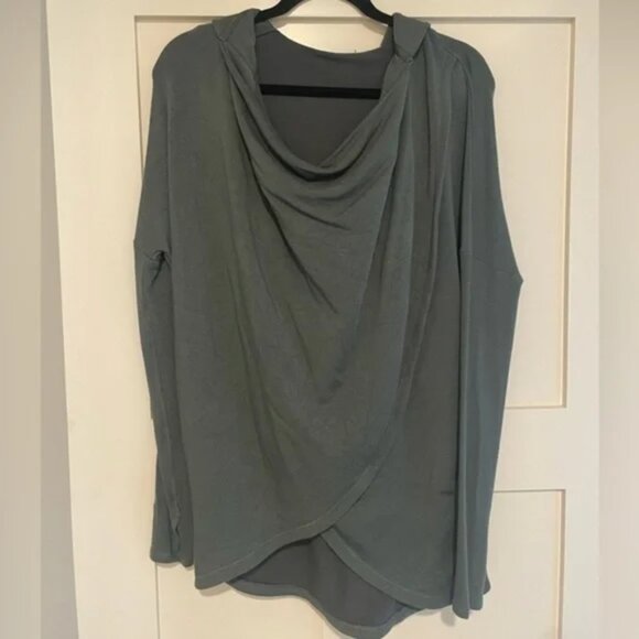 Athleta Purana wrap style oversized hooded sweatshirt with pockets size XS - Picture 6 of 8